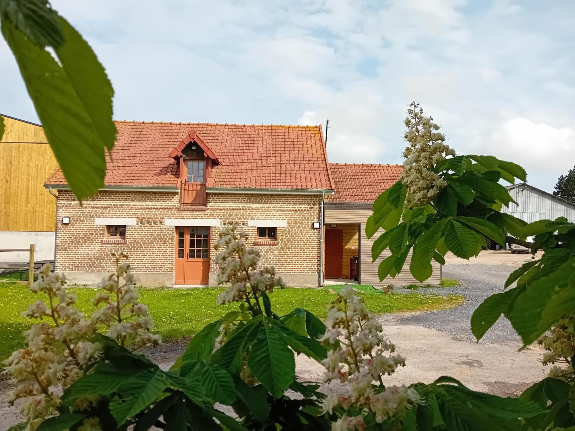 Gite Ferme Du Marronnier Derchigny Экстерьер фото